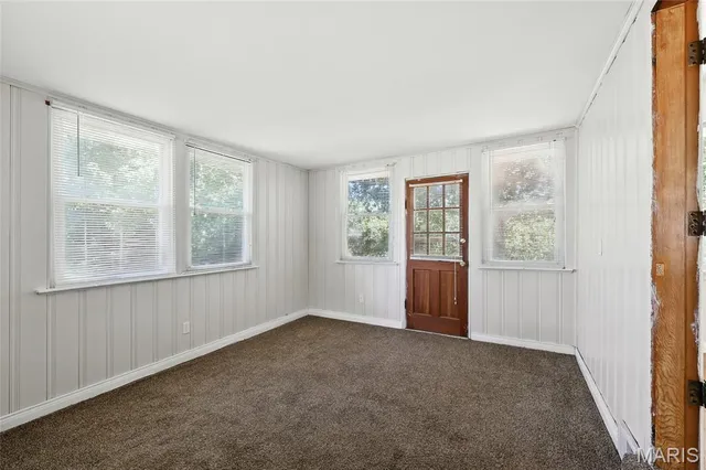 $285,000 | 1090 Kinstern Drive, Des Peres, MO 63131