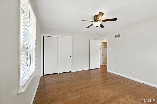 $285,000 | 1090 Kinstern Drive, Des Peres, MO 63131