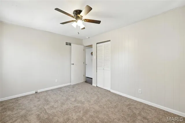 $285,000 | 1090 Kinstern Drive, Des Peres, MO 63131