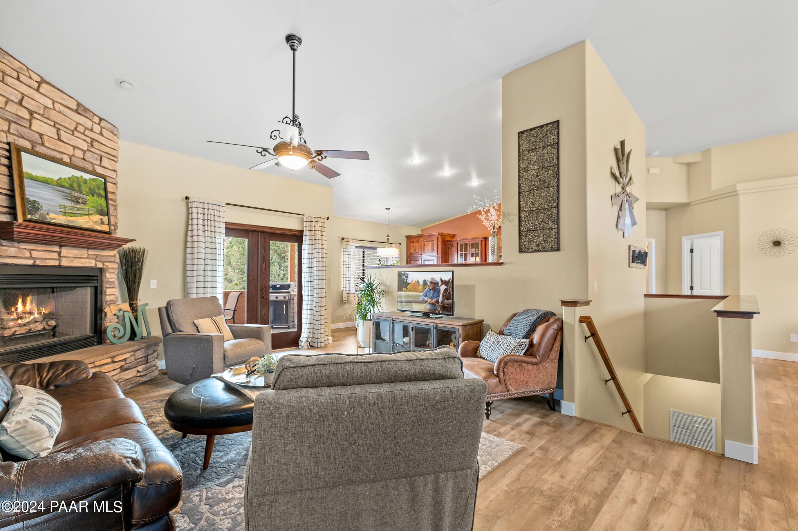 Living room to kitchen