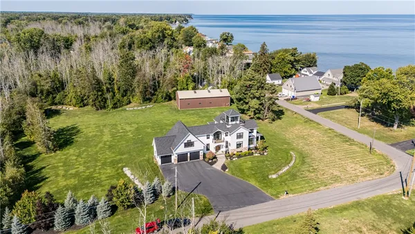 $1,250,000 | 151 Ferguson Drive, Parma, NY 14468