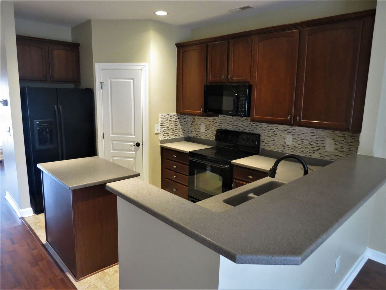 8004 Beech Tree Ridge Trail Raleigh, NC 27612 - Photo 8 of 30 Kitchen