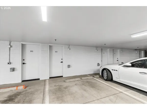 $855,000 | 175 Lithia Way, Unit 303, Ashland, OR 97520