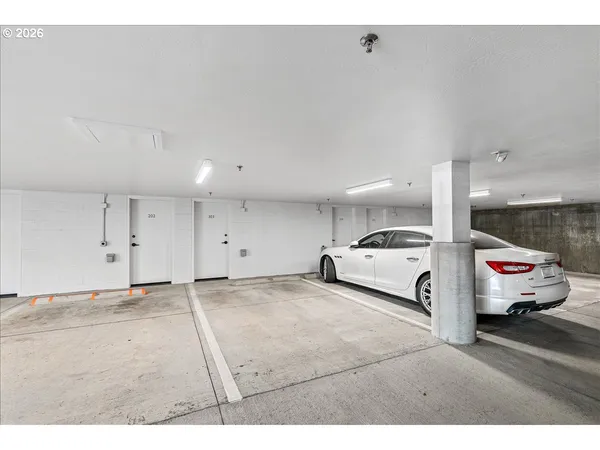 $855,000 | 175 Lithia Way, Unit 303, Ashland, OR 97520