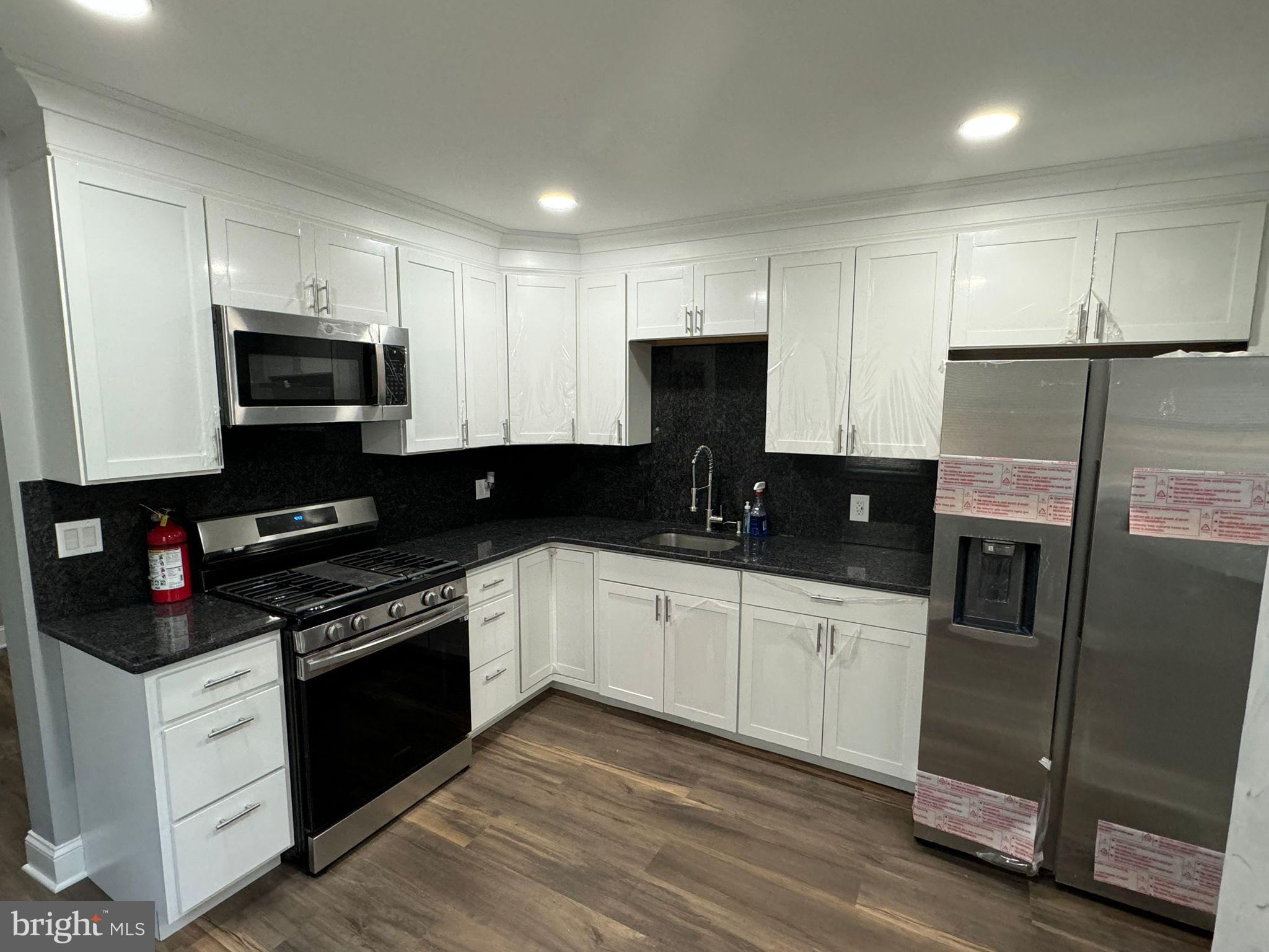 982 Klockner Road Hamilton, NJ 08619 - Photo 5 of 20