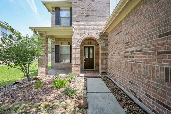 $2,400 | 10607 Criswell Drive, Humble, TX 77396