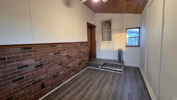 $349,000 | 8807 South 200 East, Ridgeville, IN 47380