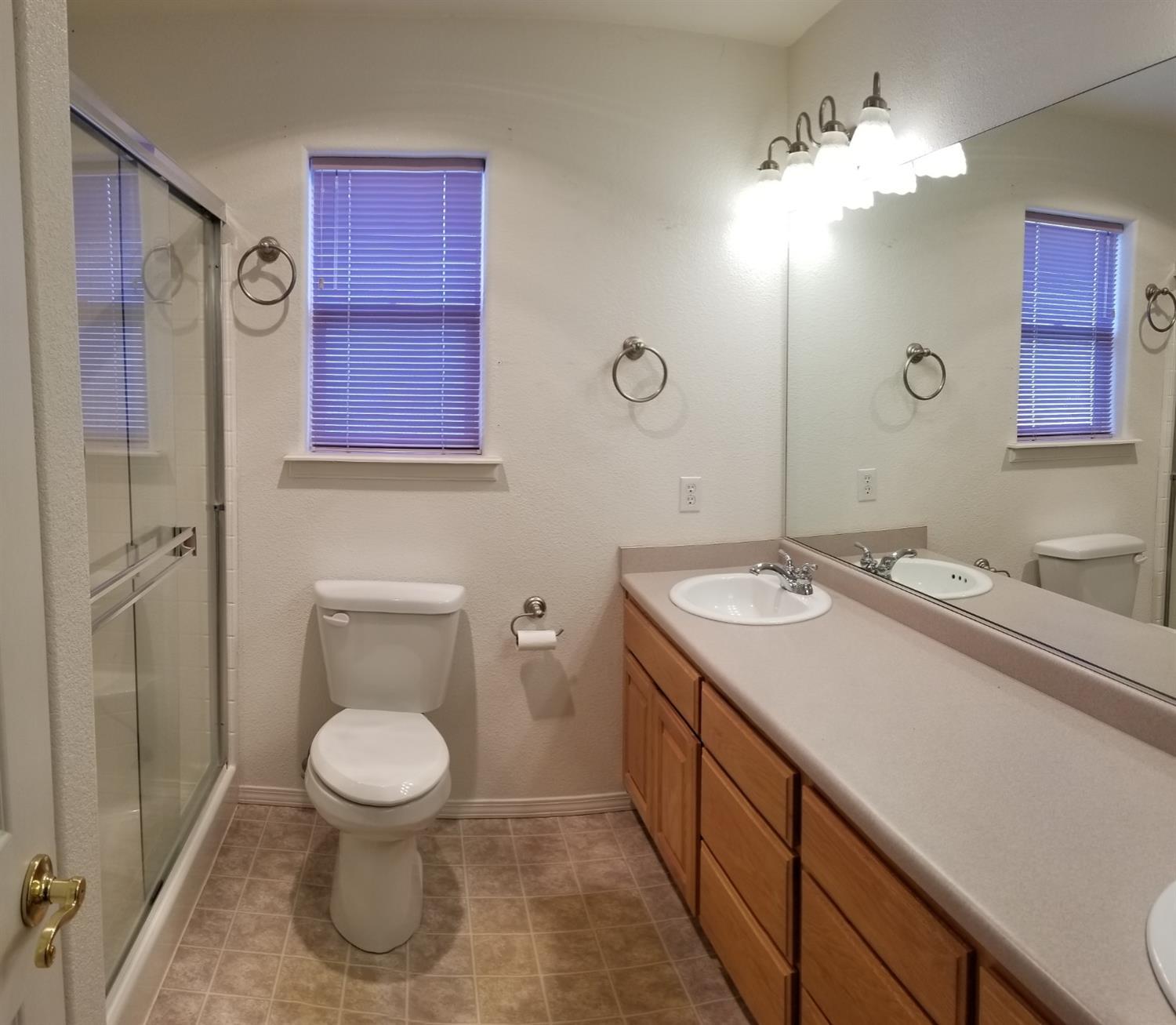 2319 Rabun Way Central Point, OR 97502 - Photo 10 of 14 Additional Photo