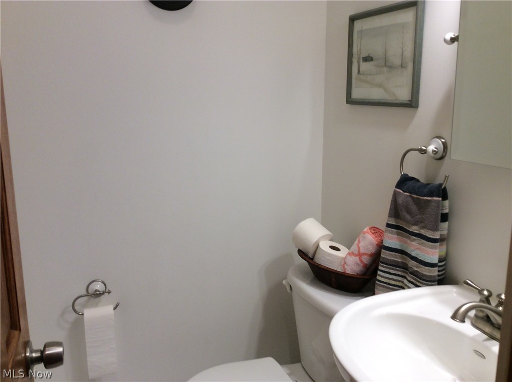 49076 Hickman Road East Liverpool, OH 43920 - Photo 24 of 31 Gallery Image 24