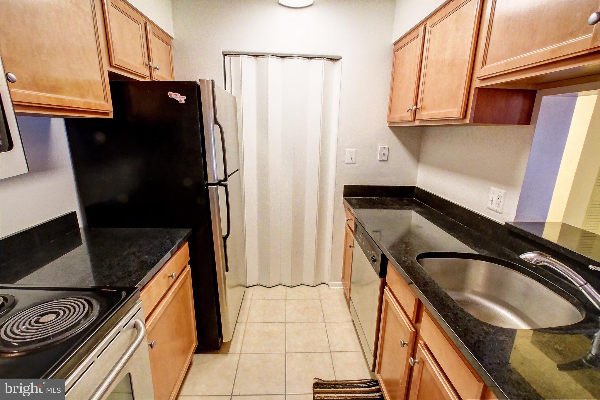 1703 Ascot Way, Unit E Reston, VA 20190 - Photo 11 of 24 Kitchen