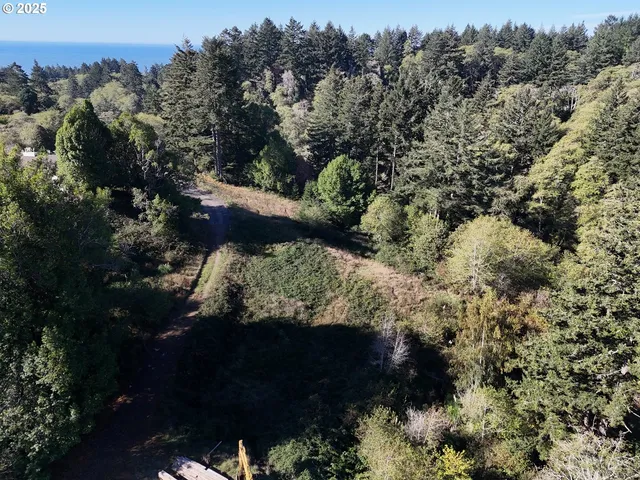 $219,500 | Brooke Lane, Unit 4, Brookings, OR 97415