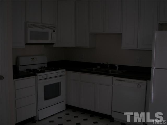 8620 Neuse Club Lane, Unit 110 Raleigh, NC 27616 - Photo 6 of 15 Gallery Image 6