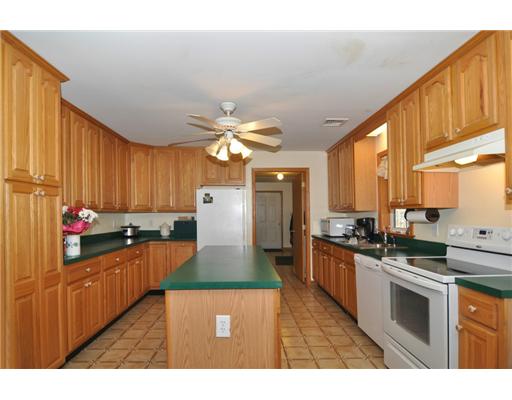 112 Howard Hill Road Foster, RI 02825 - Photo 3 of 20 Kitchen.