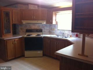 180 Weidler Lane Lititz, PA 17543 - Photo 4 of 23 Gallery Image 4