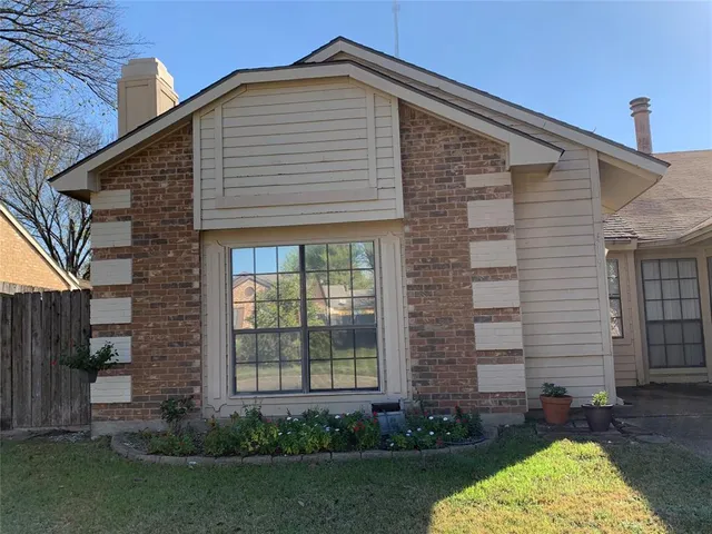 $200,000 | 419 Dollins Street, Cedar Hill, TX 75104