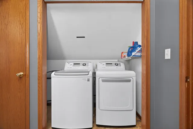 $330,000 | 364 West Anndon Street, Braidwood, IL 60408