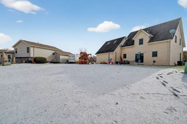 $330,000 | 364 West Anndon Street, Braidwood, IL 60408