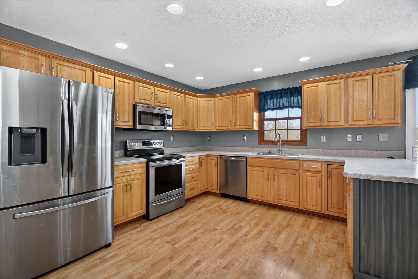 364 West Anndon Street Braidwood, IL 60408 - Photo 9 of 32