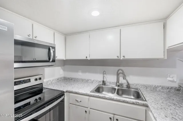 $325,000 | 1563 Steven Court, Sparks, NV 89431