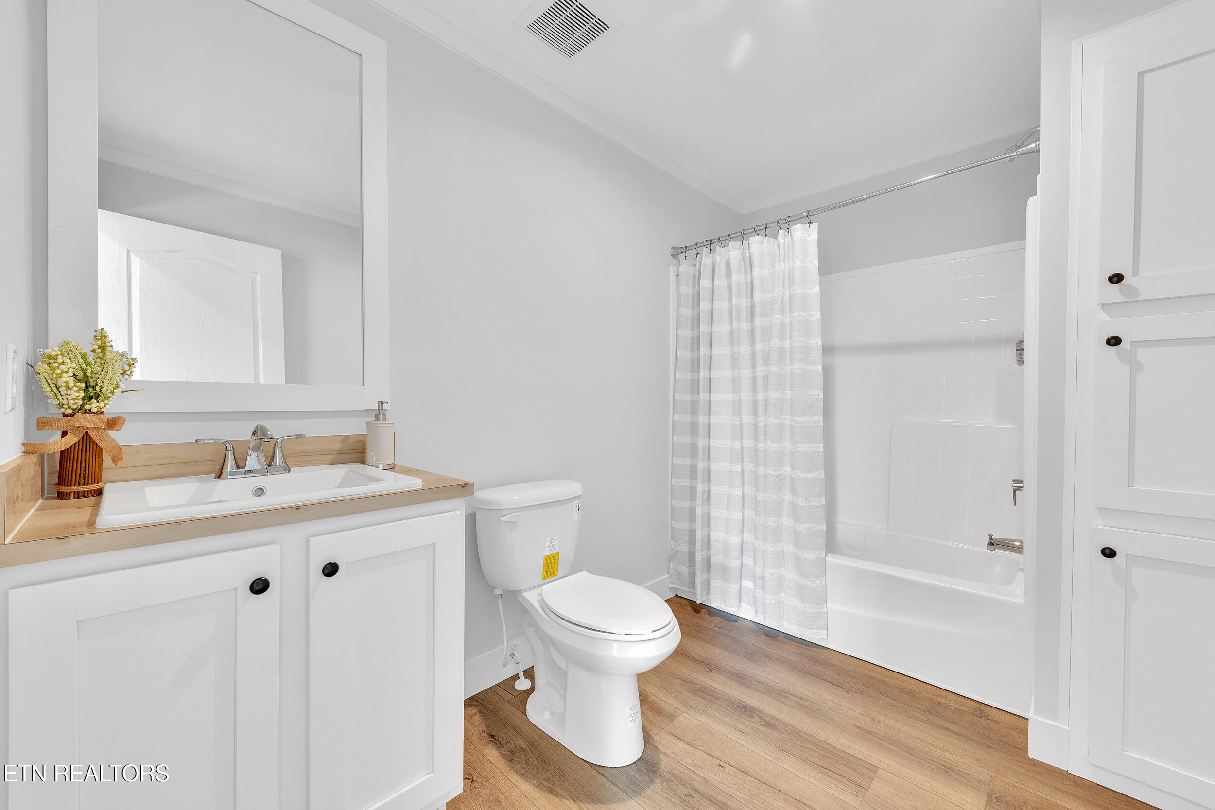 1559 River Path Morristown, TN 37813 - Photo 28 of 37 2nd Bath