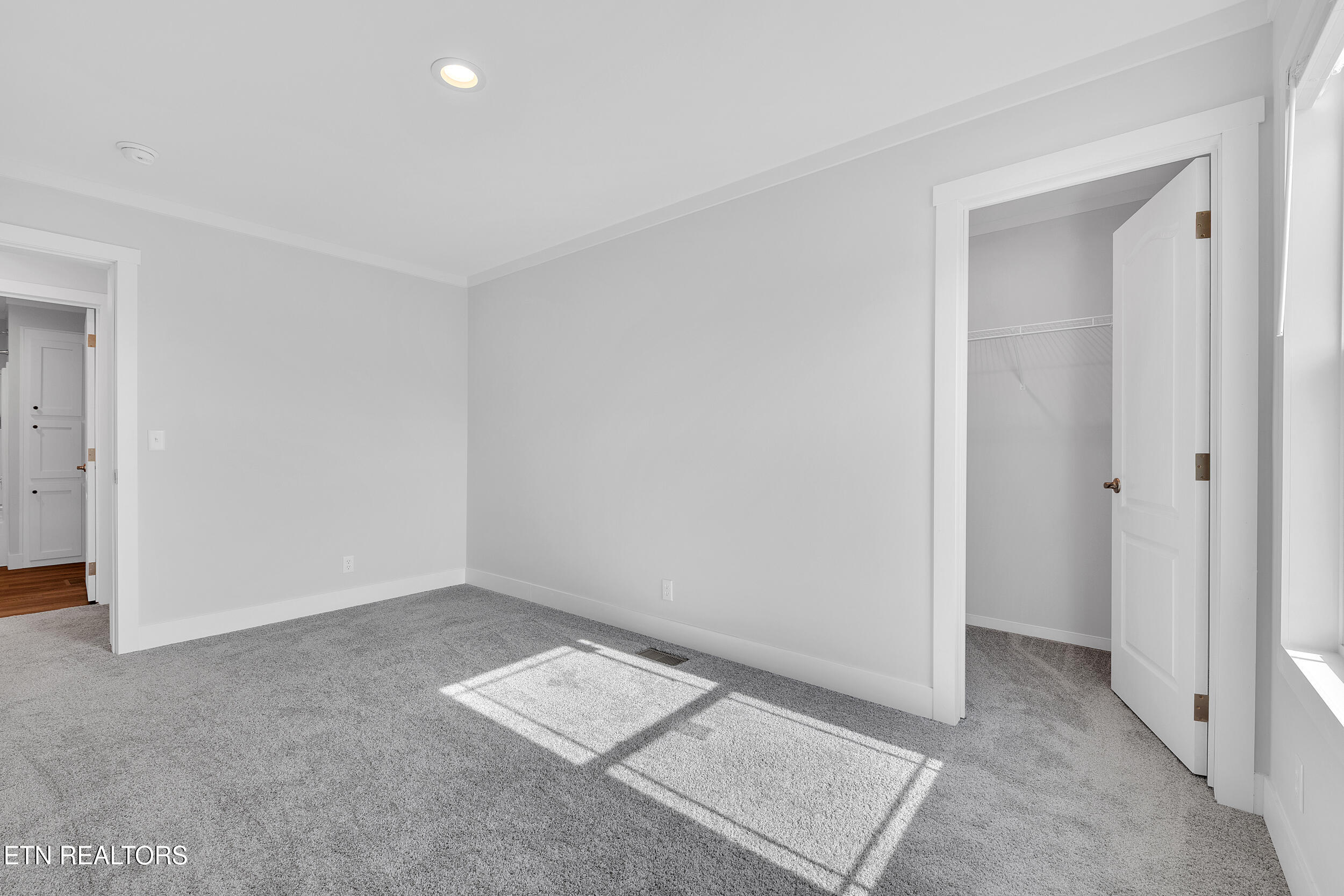 1559 River Path Morristown, TN 37813 - Photo 33 of 37 Bedroom 3