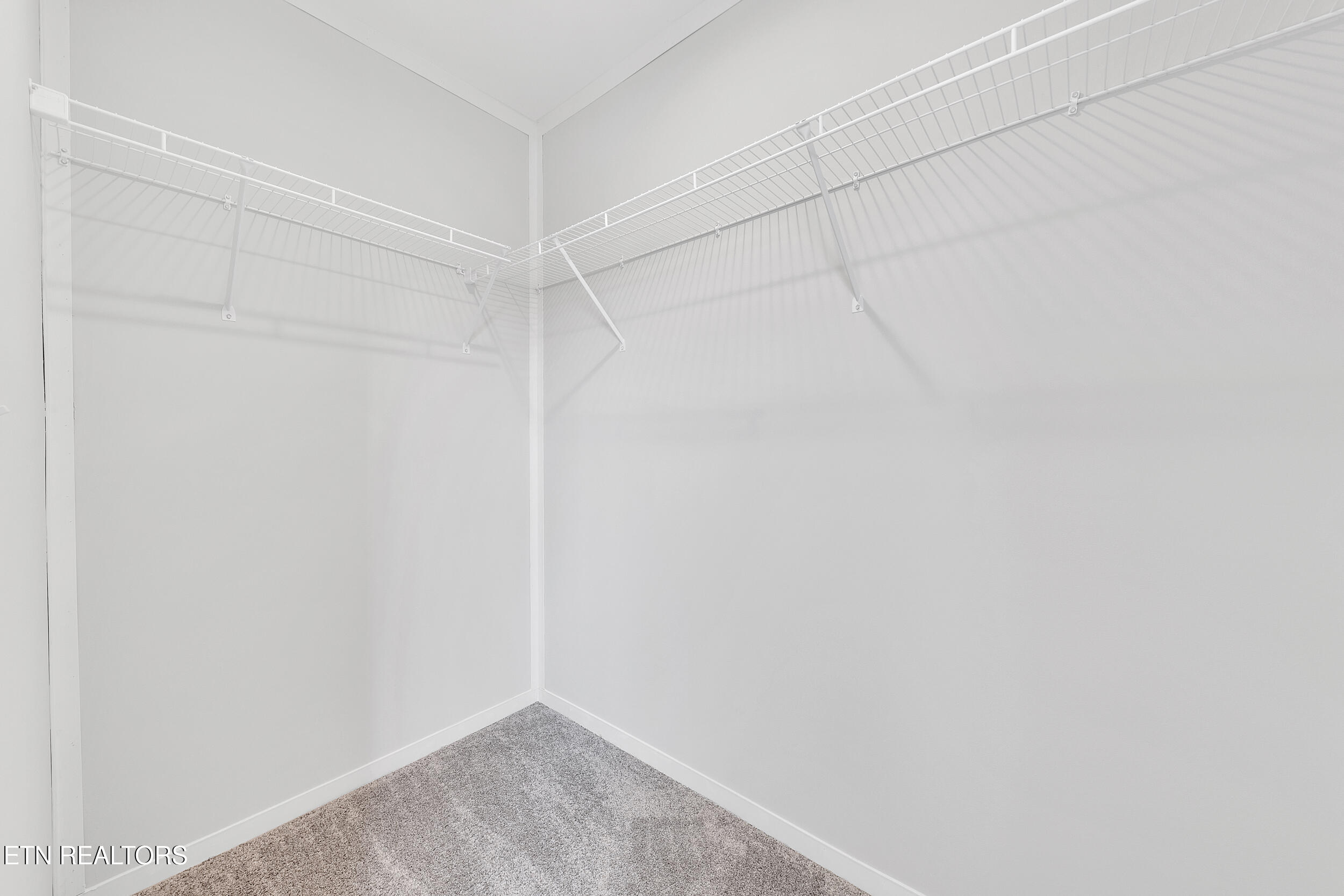 1559 River Path Morristown, TN 37813 - Photo 34 of 37 Closet