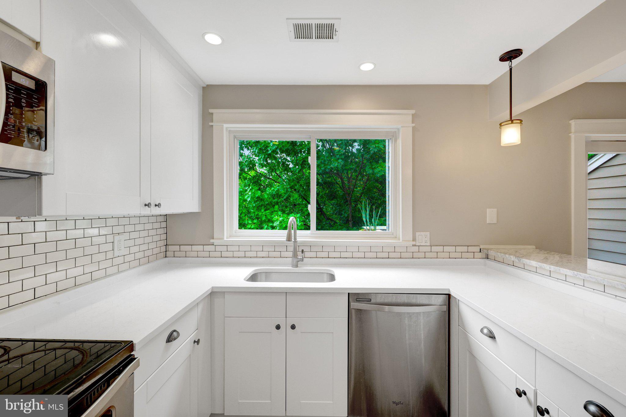 1504 Summerchase Court Reston, VA 20194 - Photo 18 of 42