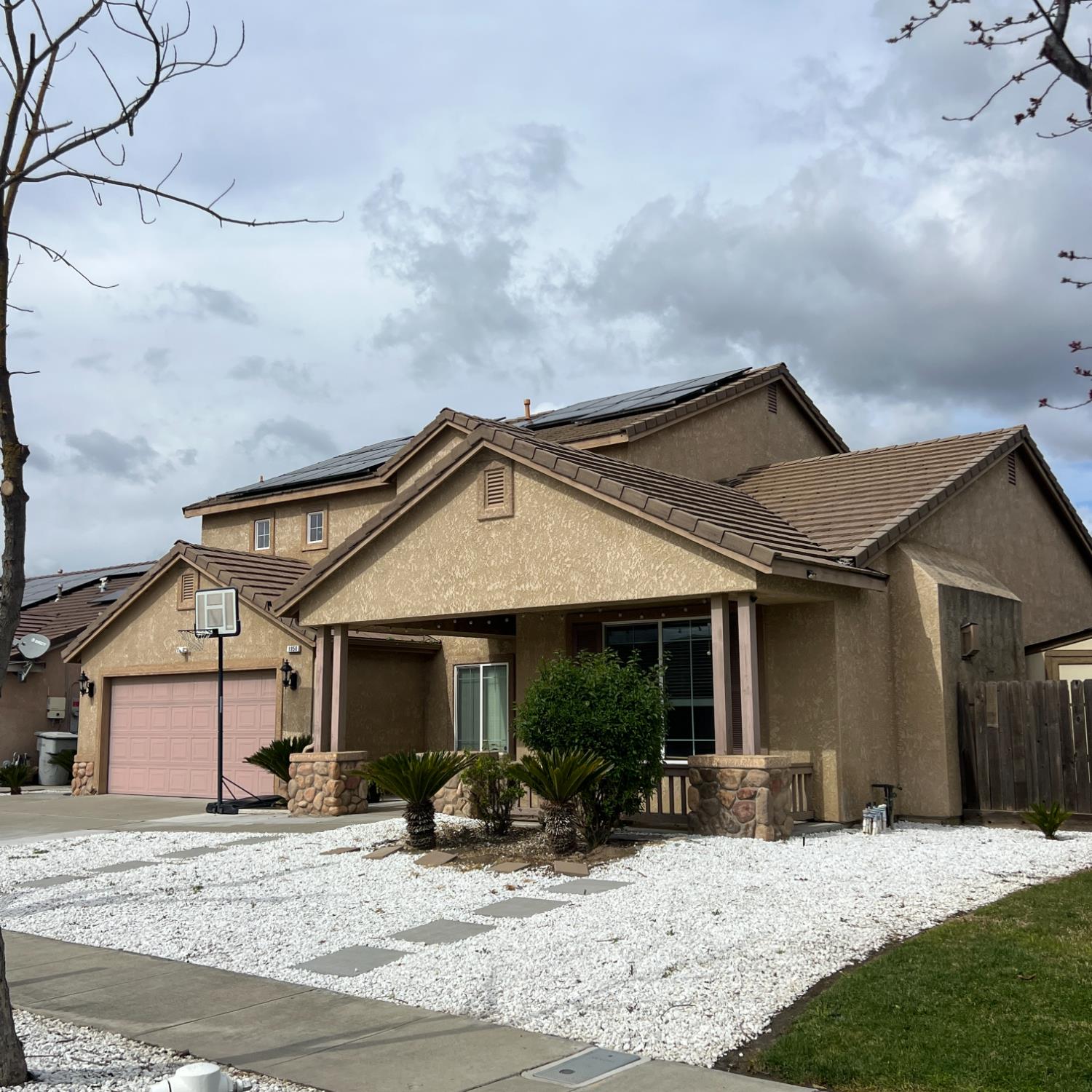 1950 West Rio Hondo Way Hanford, CA 93230 - Photo 4 of 56