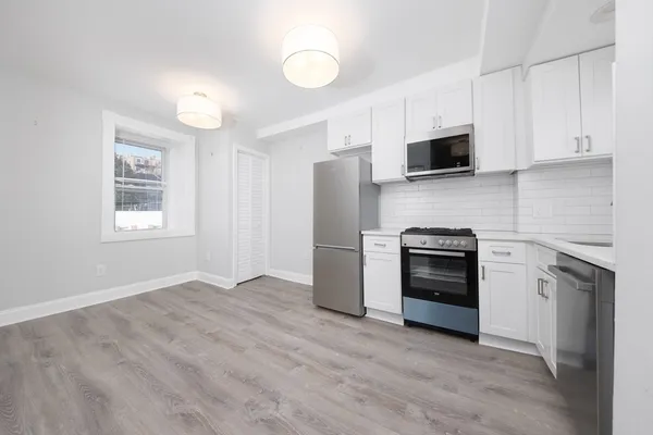 $2,900 | 351 East 8th Street, Unit 3, Boston, MA 02127