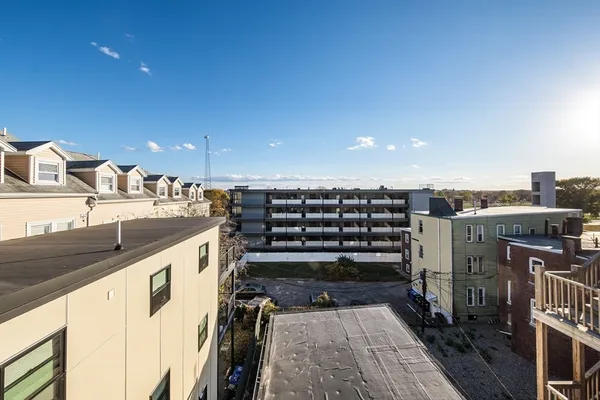 $2,900 | 351 East 8th Street, Unit 3, Boston, MA 02127