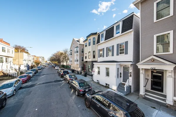 $2,900 | 351 East 8th Street, Unit 3, Boston, MA 02127