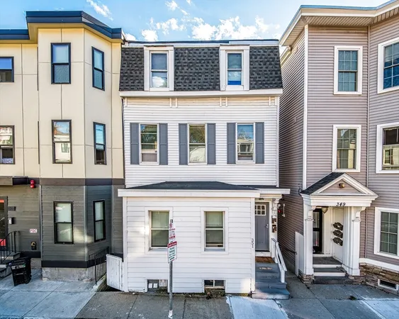$2,900 | 351 East 8th Street, Unit 3, Boston, MA 02127