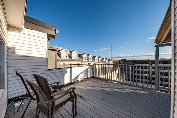 $2,900 | 351 East 8th Street, Unit 3, Boston, MA 02127