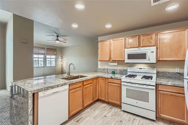$299,900 | 2325 Windmill Parkway, Unit 1622, Henderson, NV 89074