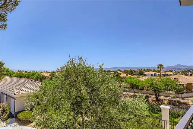 $299,900 | 2325 Windmill Parkway, Unit 1622, Henderson, NV 89074