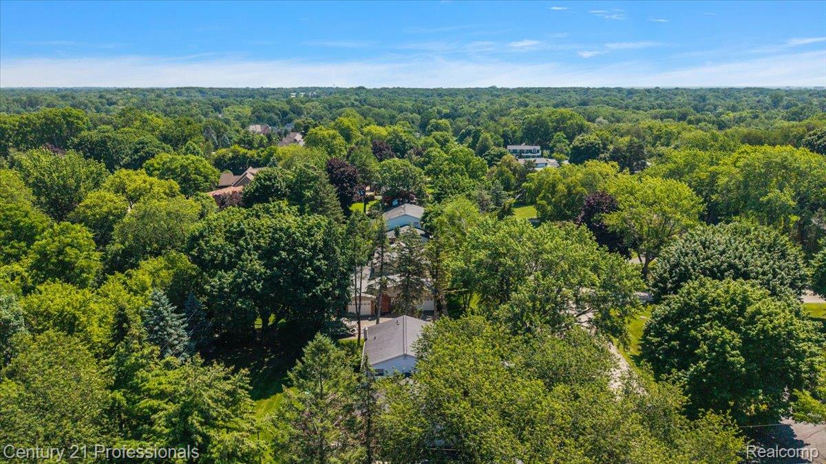 633 Foxhall Road Bloomfield Hills, MI 48304 - Photo 16 of 61 Aerial view