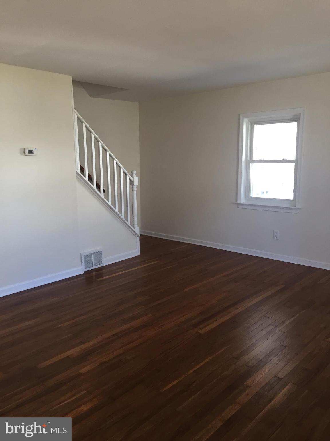 206 Lyster Road Oreland, PA 19075 - Photo 14 of 28 Living room