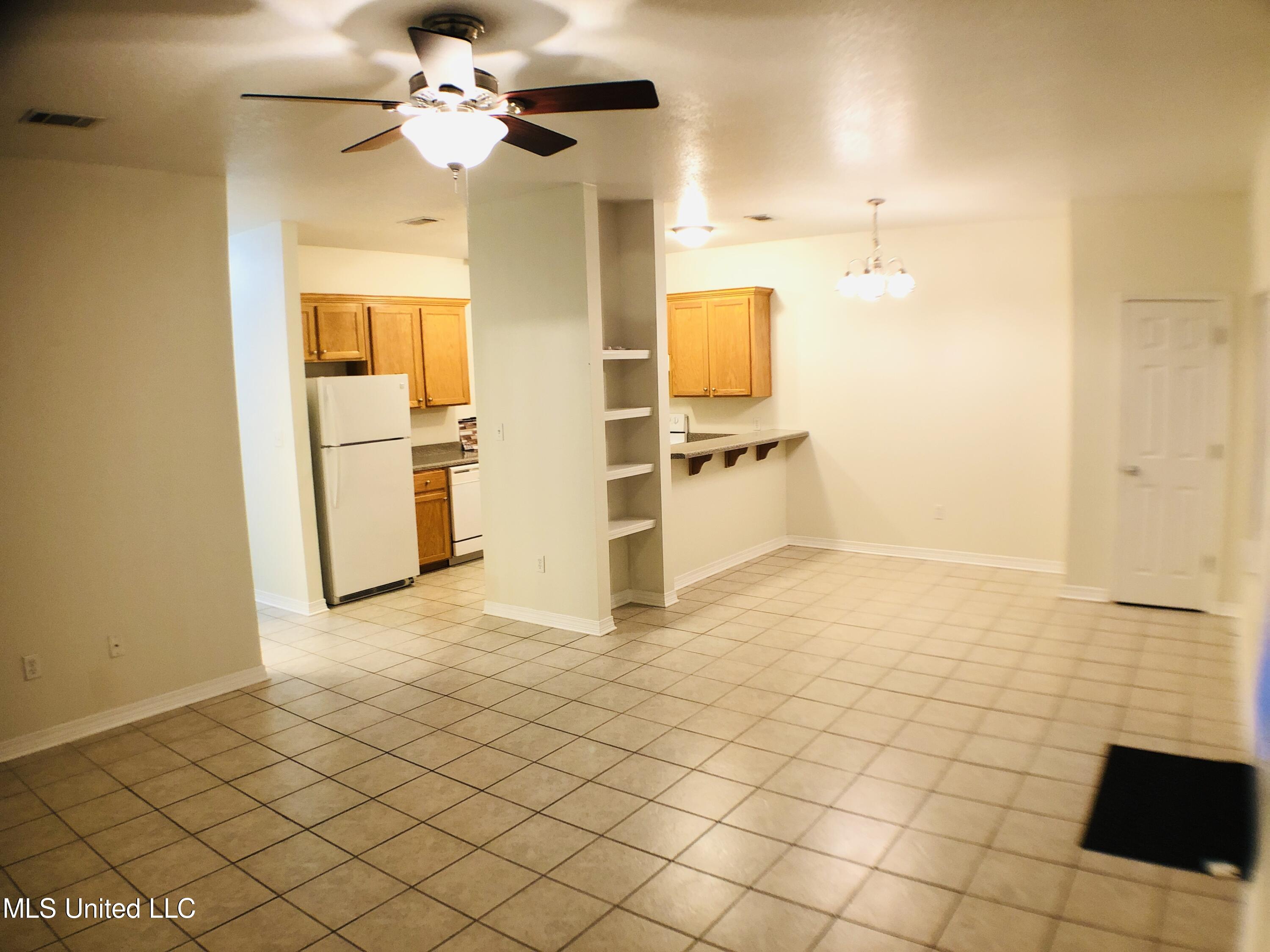 15812 Adam Road, Unit 312 Biloxi, MS 39532 - Photo 14 of 21 C70D042B-968D-4FEA-97A3-FFC8243DAE2A