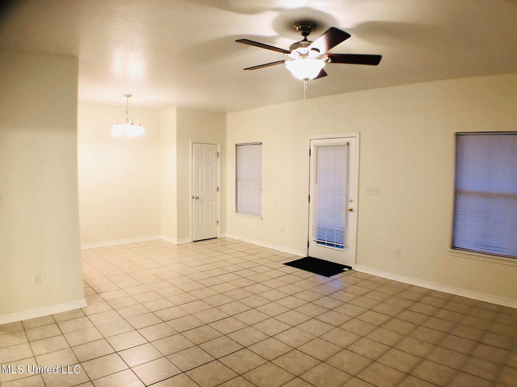 15812 Adam Road, Unit 312 Biloxi, MS 39532 - Photo 15 of 21 D0FA4AD8-BB1C-4F42-B771-43D3C12D05EC