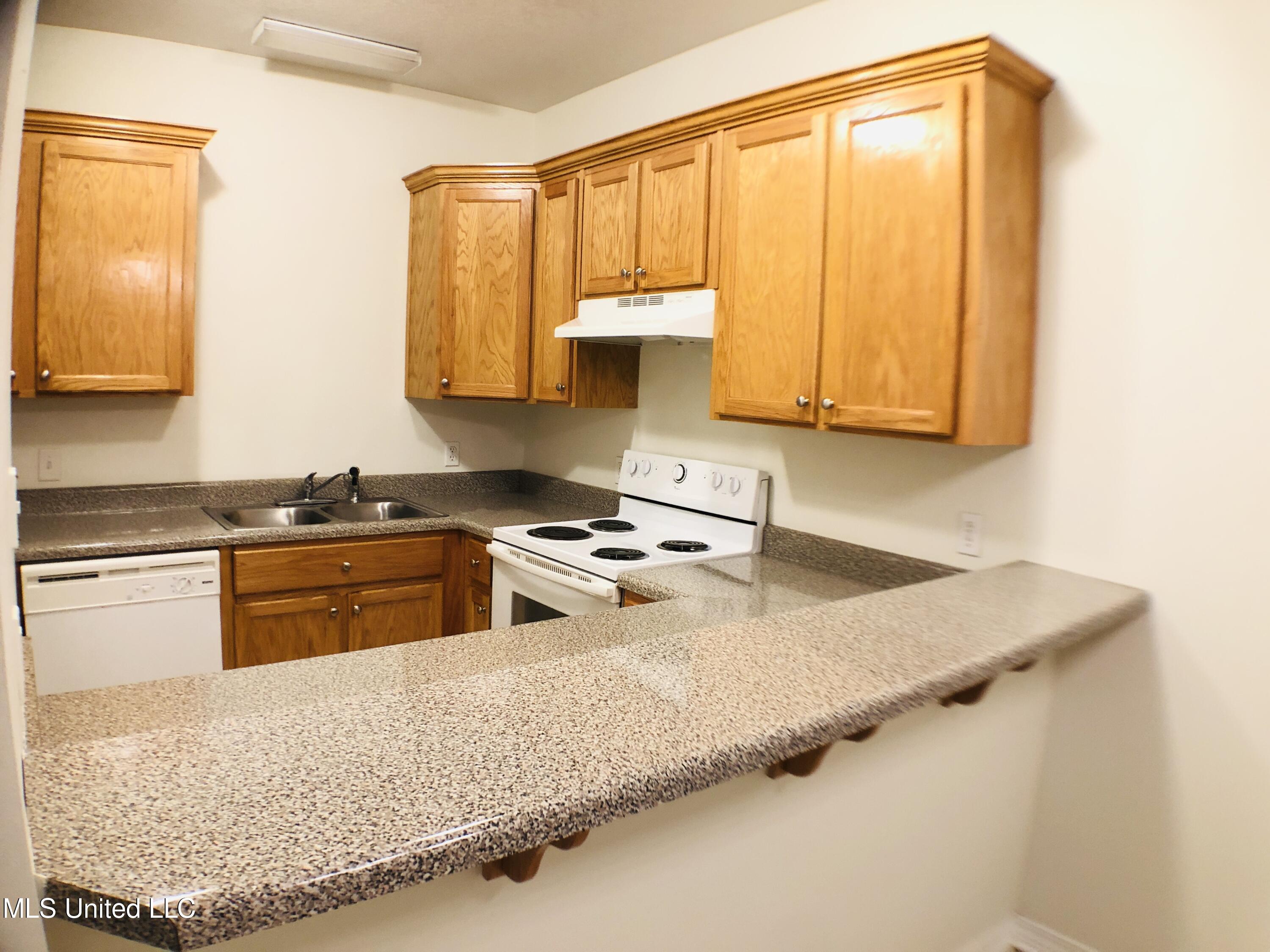 15812 Adam Road, Unit 312 Biloxi, MS 39532 - Photo 17 of 21 EC9AA40E-410A-4E2F-962E-4F8B1FDB6055