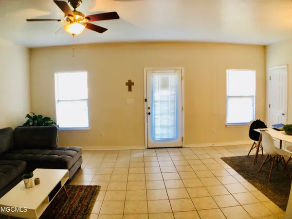 $995 | 15812 Adam Road, Unit 312, Biloxi, MS 39532