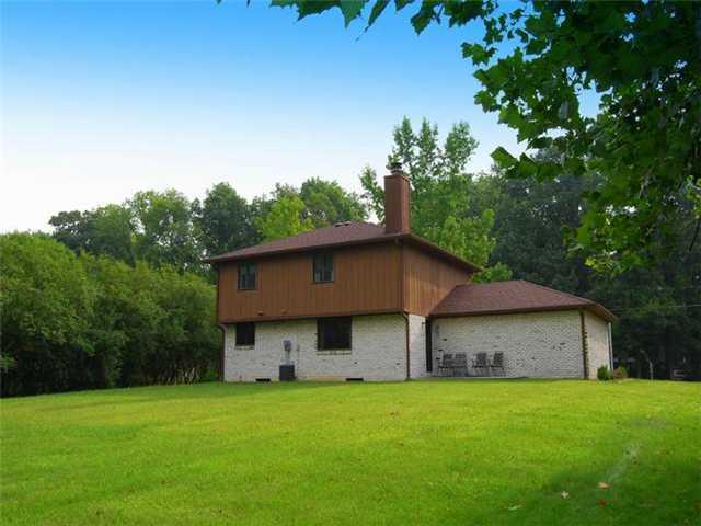 7818 Hoover Road Indianapolis, IN 46260 - Photo 10 of 11 Gallery Image 10