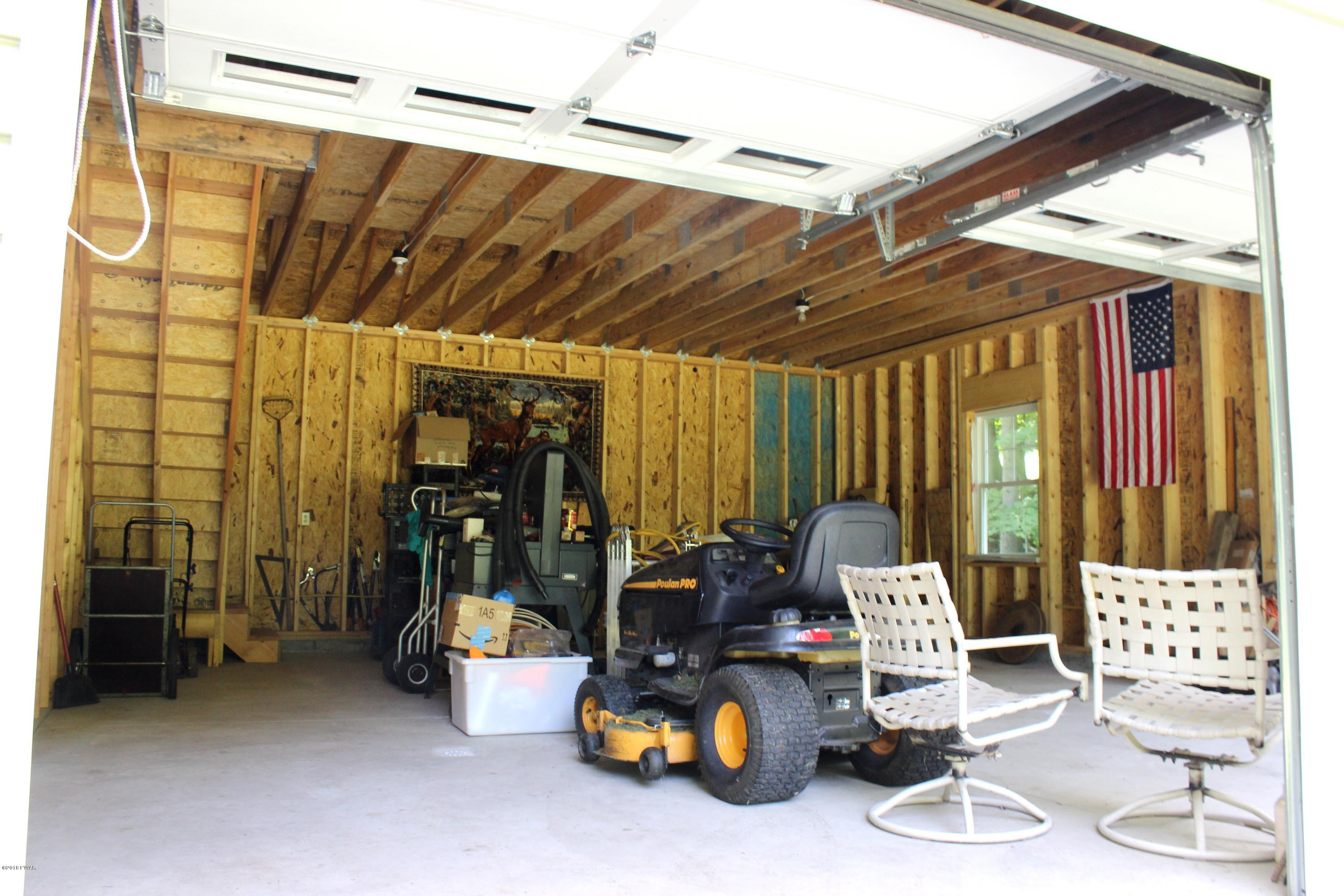 88 Racht Road Honesdale, PA 18431 - Photo 6 of 15 Garage Bay