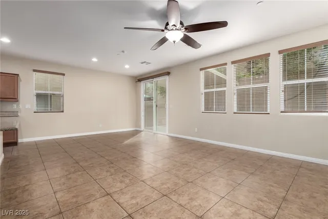 $2,395 | 945 Spiracle Avenue, Henderson, NV 89002