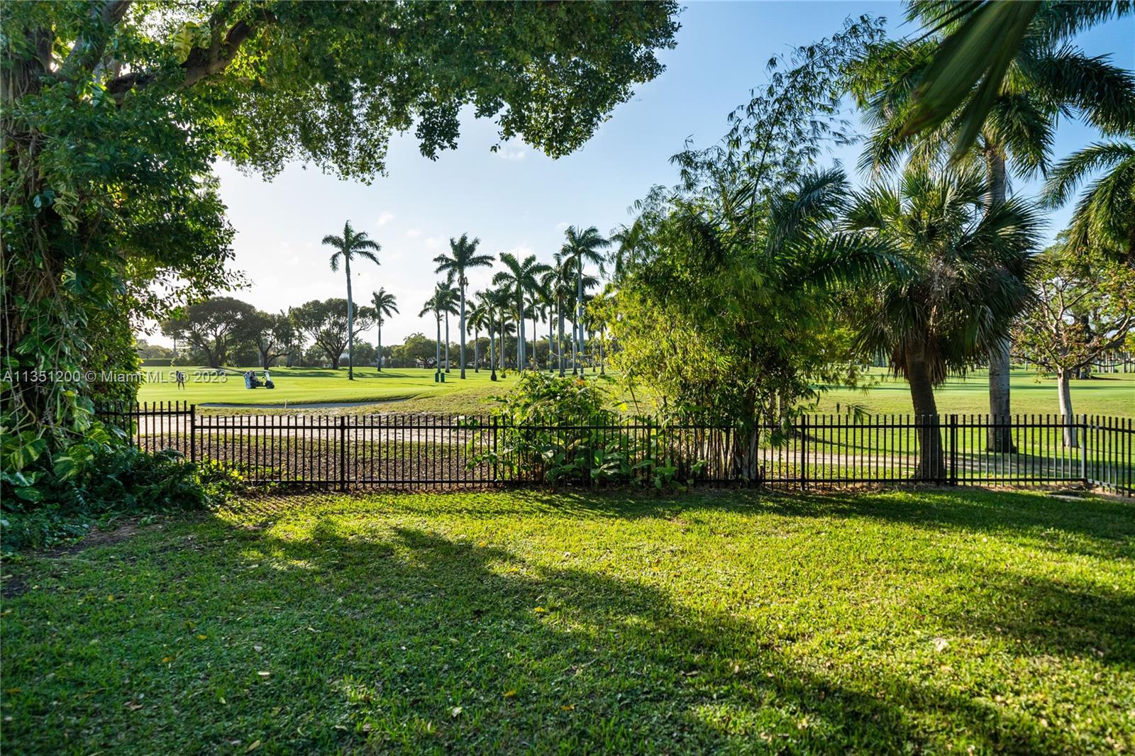 5512 La Gorce Drive Miami Beach, FL 33140 - Photo 22 of 35 a view of a park