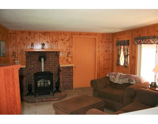 159 Sackett Road Westfield, MA 01085 - Photo 5 of 38 Gallery Image 5