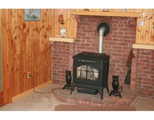 159 Sackett Road Westfield, MA 01085 - Photo 7 of 38 Gallery Image 7