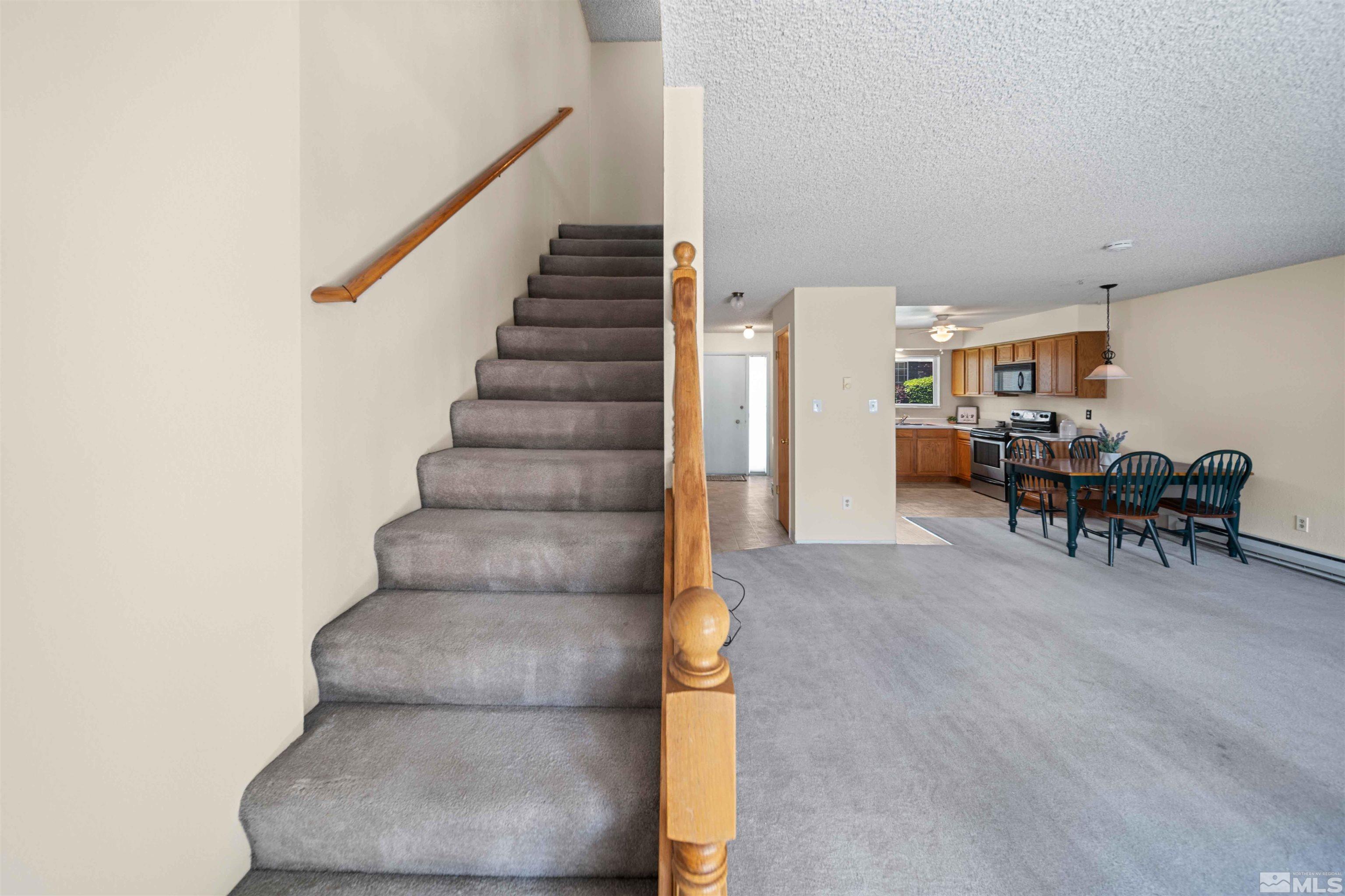 426 Smithridge Drive Reno, NV 89502 - Photo 10 of 20 a view of entryway and hall