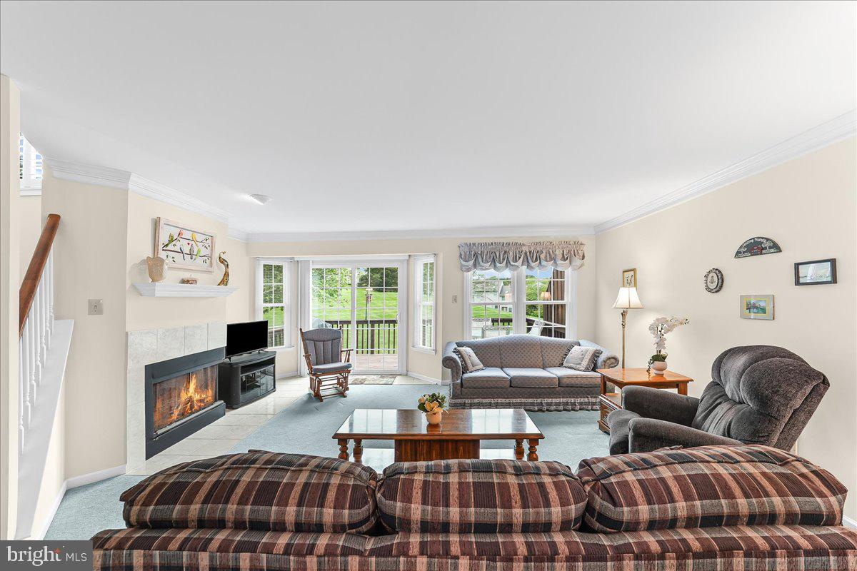 402 Sumner Way West Chester, PA 19382 - Photo 8 of 33 Huge family room!