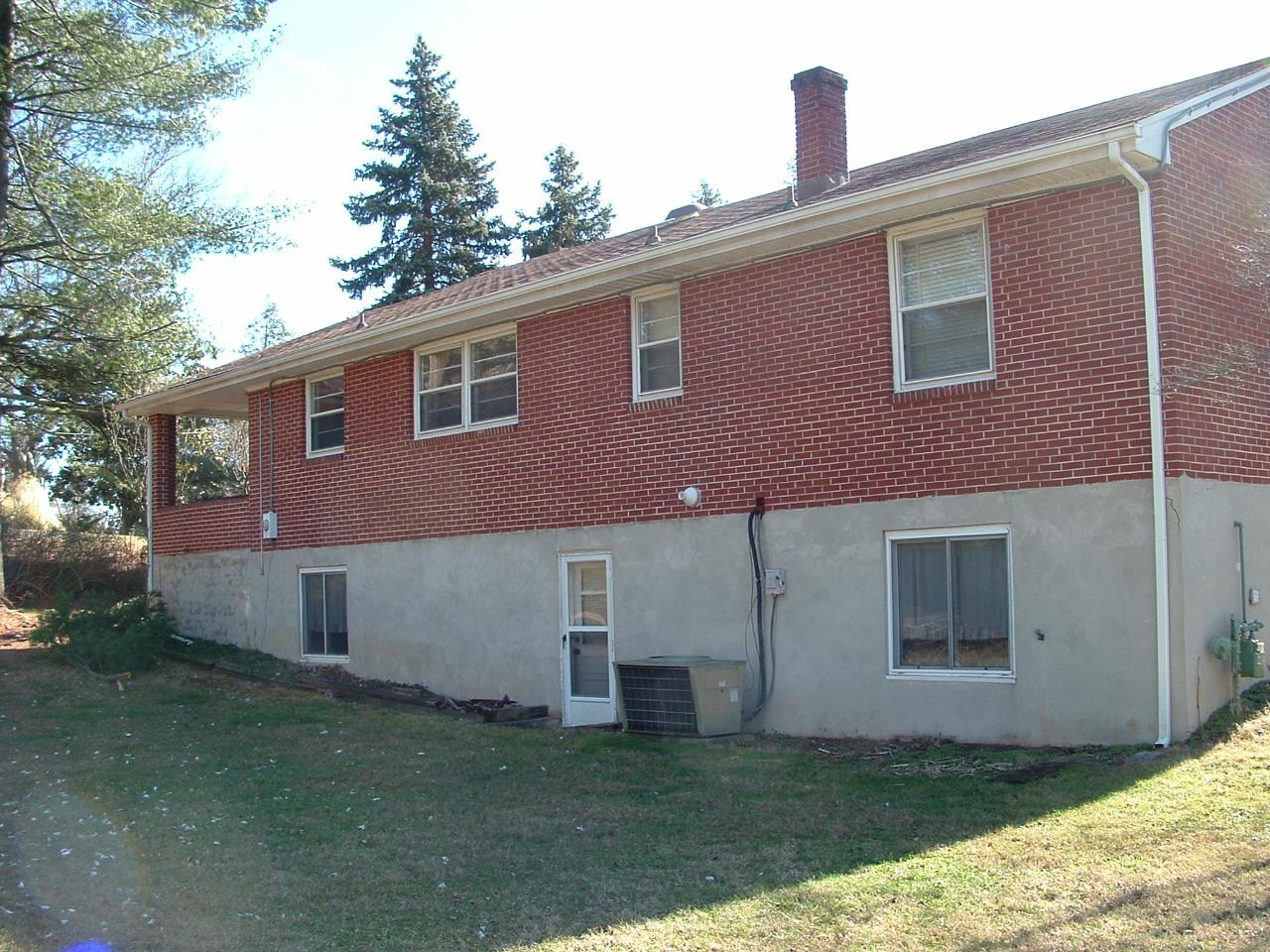 3519 Windsor Road Roanoke, VA 24018 - Photo 6 of 6 back